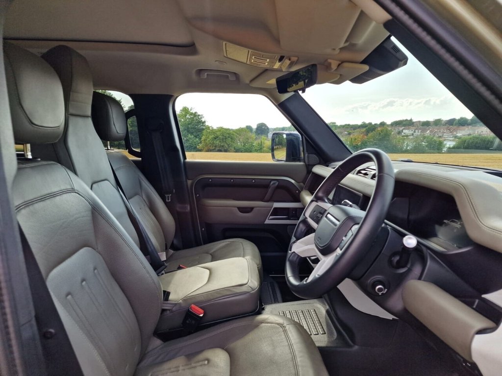 Used Land Rover Defender 2020 for sale - 76716285: Photo 7