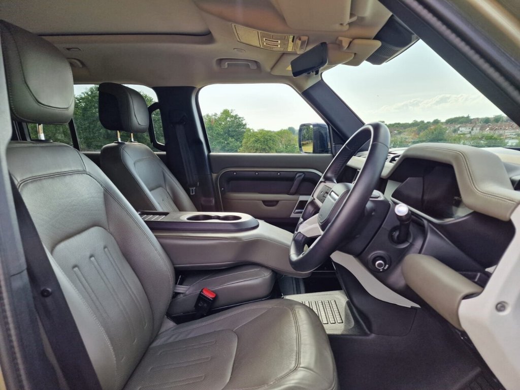 Used Land Rover Defender 2020 for sale - 76716285: Photo 8