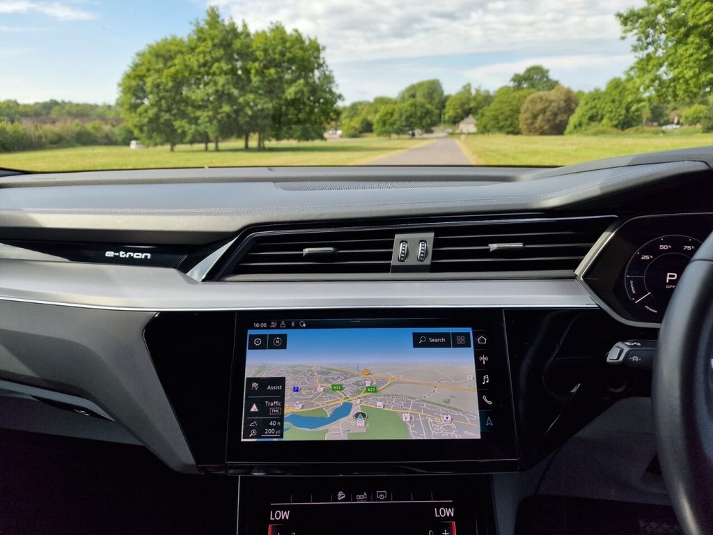 Used Audi e-tron 2020 for sale - 76716259: Photo 17