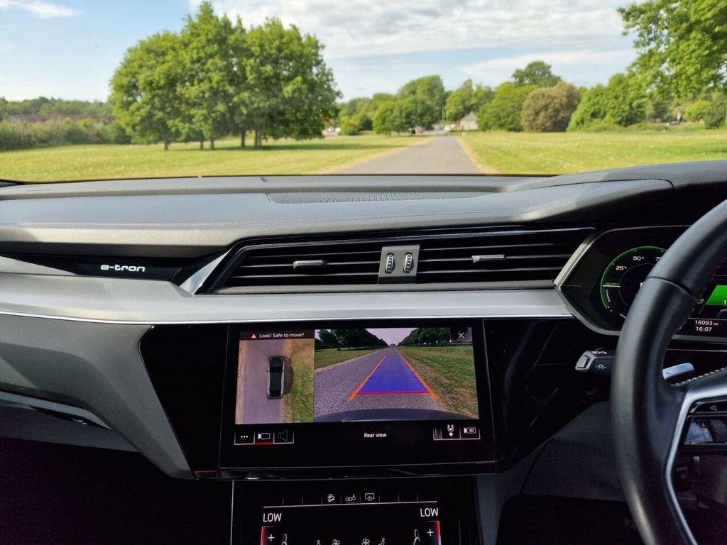 Used Audi e-tron 2020 for sale - 76716259: Photo 18