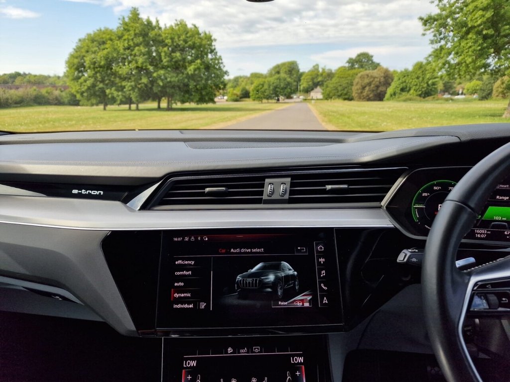 Used Audi e-tron 2020 for sale - 76716259: Photo 19