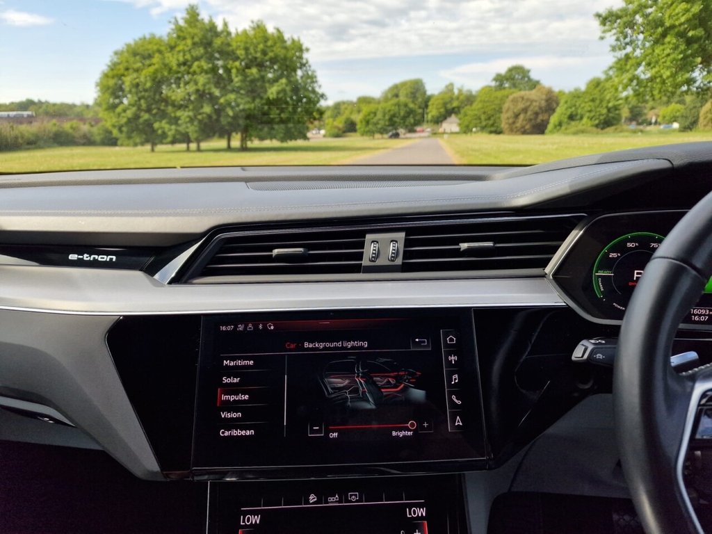 Used Audi e-tron 2020 for sale - 76716259: Photo 21