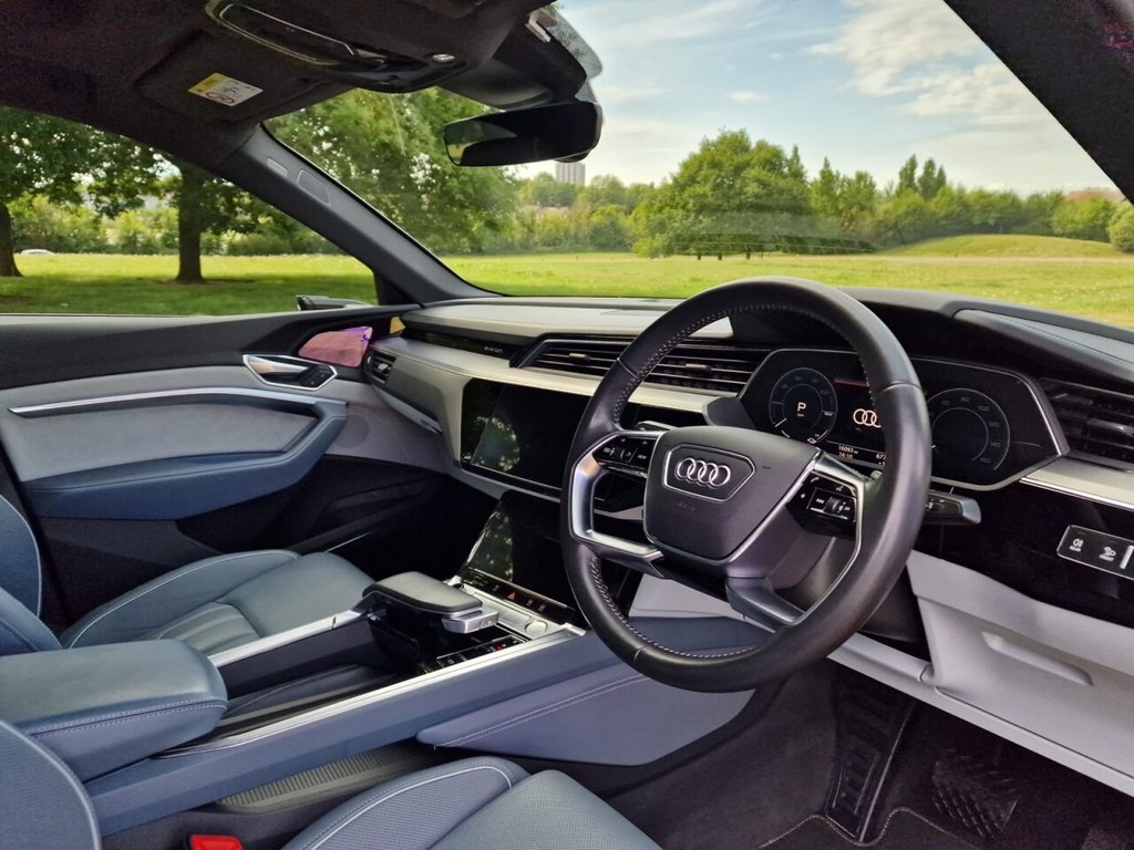 Used Audi e-tron 2020 for sale - 76716259: Photo 9