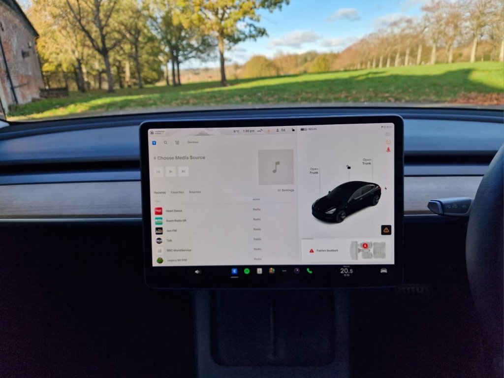 Used Tesla Model 3 2021 for sale - 76716277: Photo 17