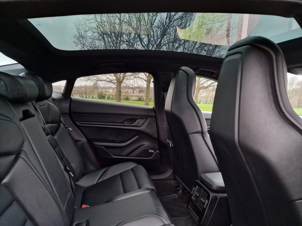 Used Porsche Taycan 2021 for sale - 76953997: Photo 10