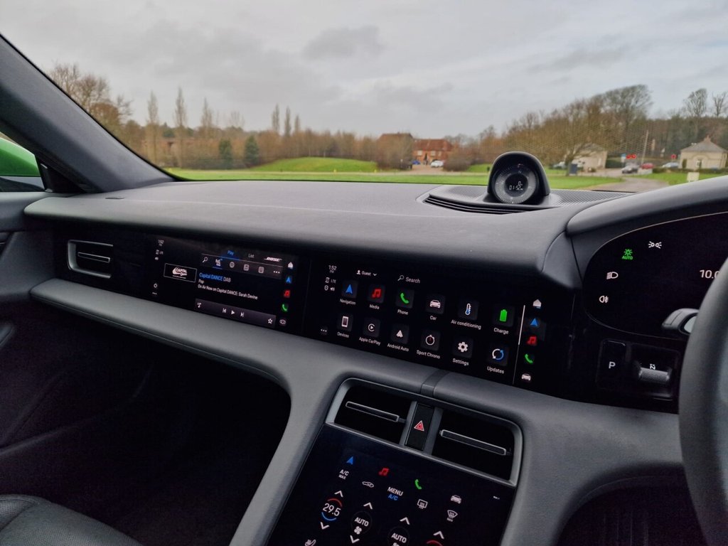 Used Porsche Taycan 2022 for sale - 77388843: Photo 15