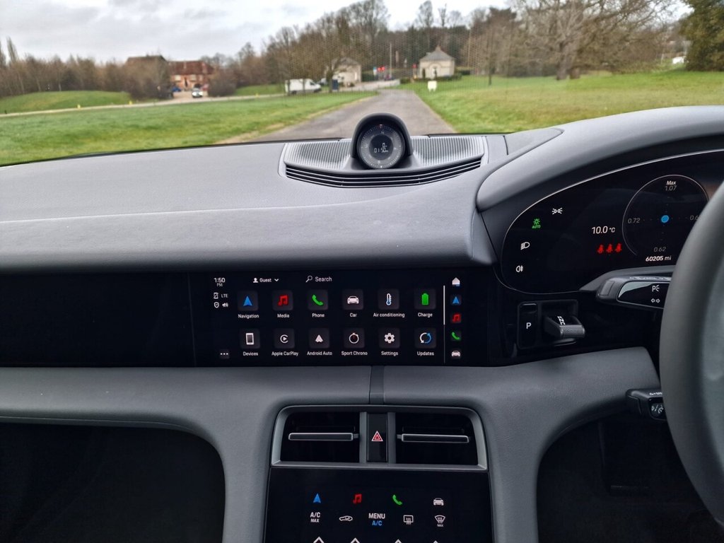 Used Porsche Taycan 2022 for sale - 77388843: Photo 18