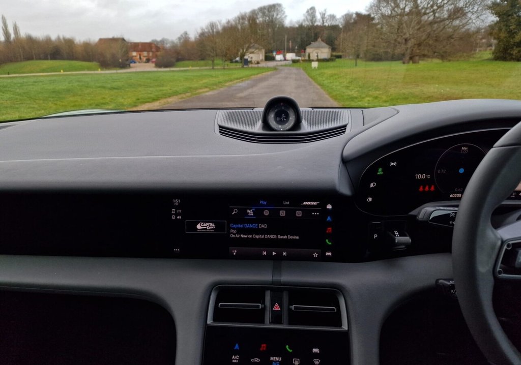 Used Porsche Taycan 2022 for sale - 77388843: Photo 19