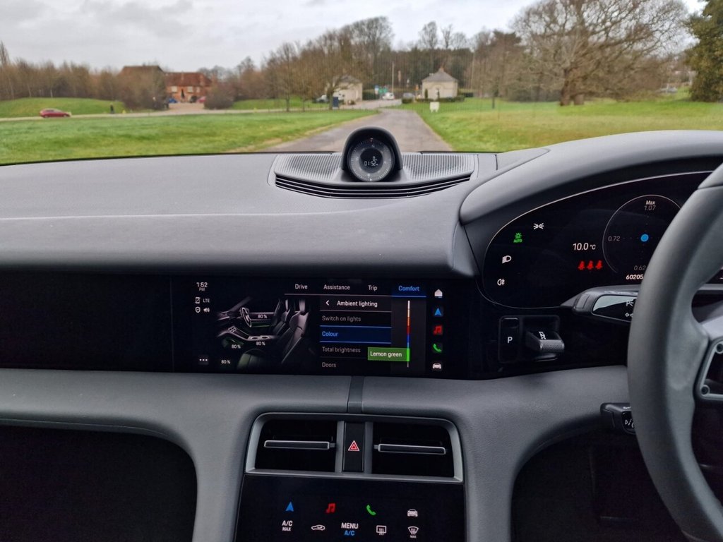 Used Porsche Taycan 2022 for sale - 77388843: Photo 25