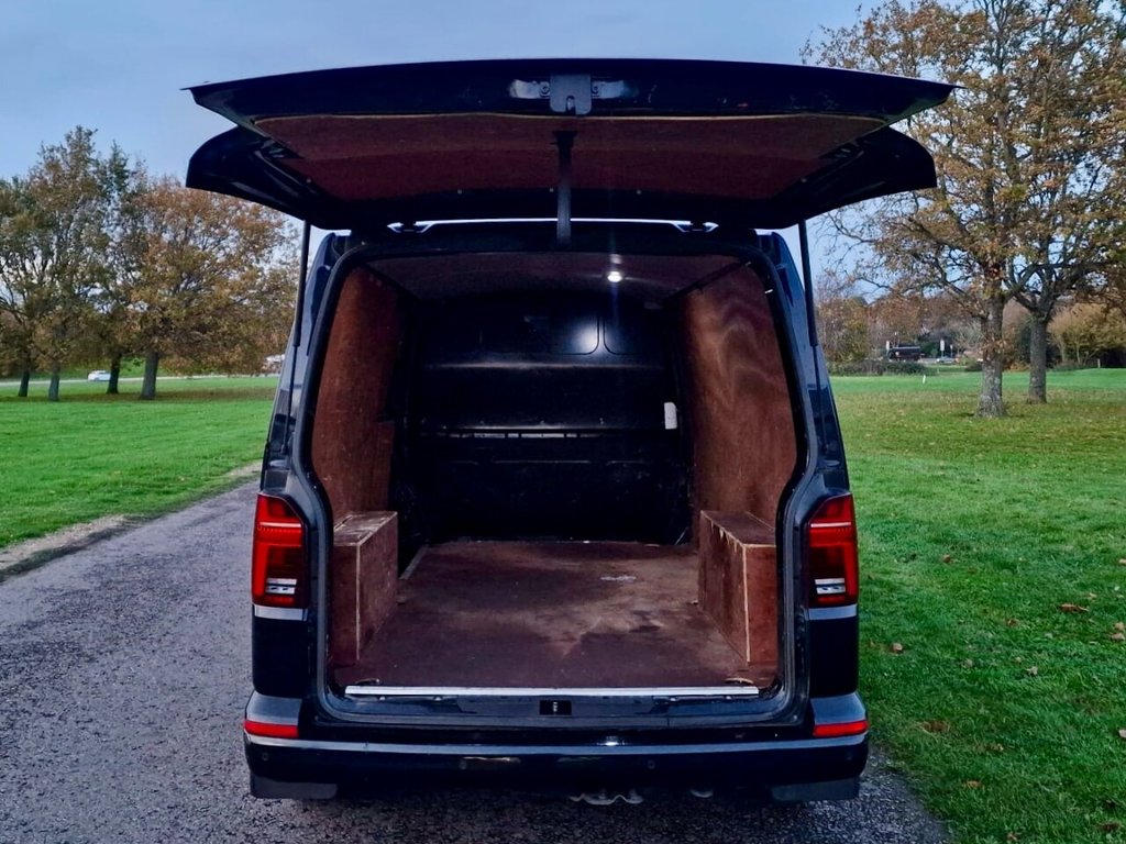 Used Volkswagen Transporter 2021 for sale - 76716335: Photo 16