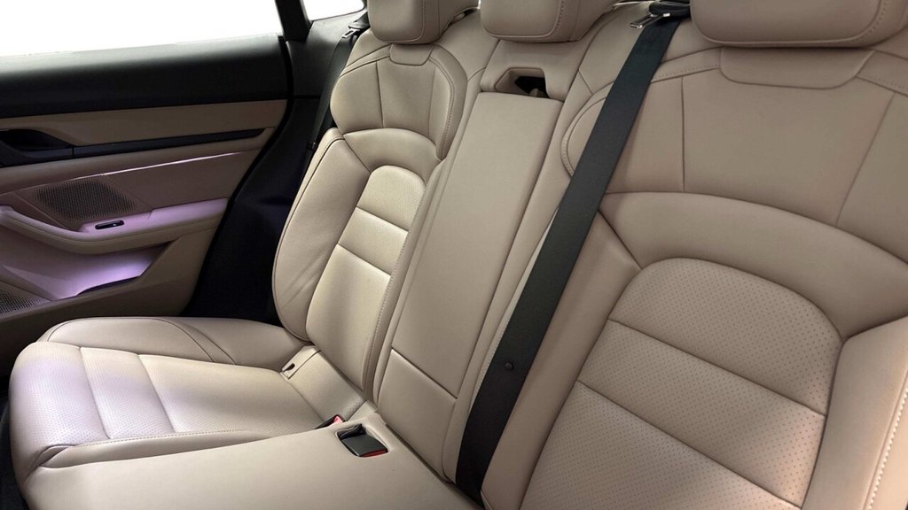 Used Porsche Taycan 2023 for sale - 78063463: Photo 6