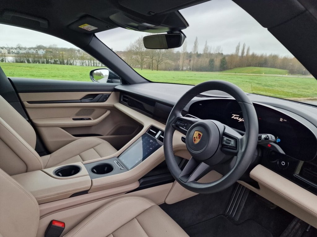 Used Porsche Taycan 2022 for sale - 77457570: Photo 9