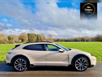 Used Porsche Taycan 2021 for sale - 77372896: Photo