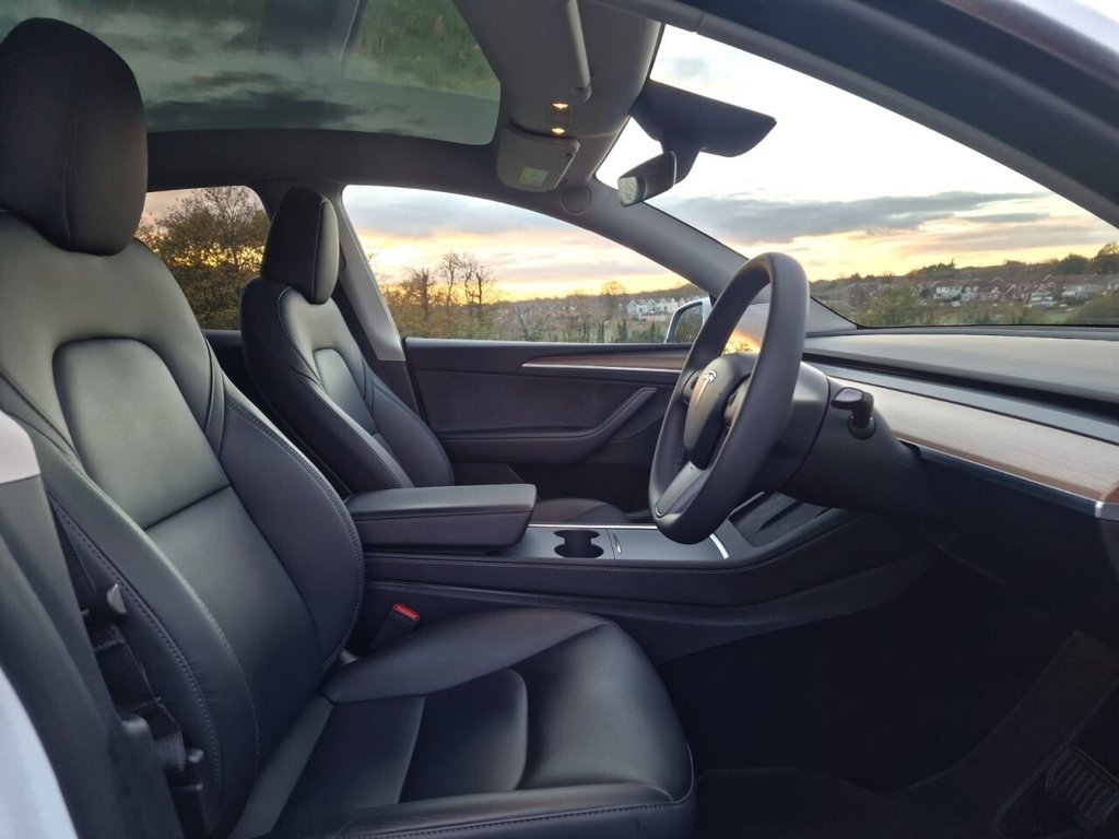 Used Tesla Model Y 2024 for sale - 76716251: Photo 7