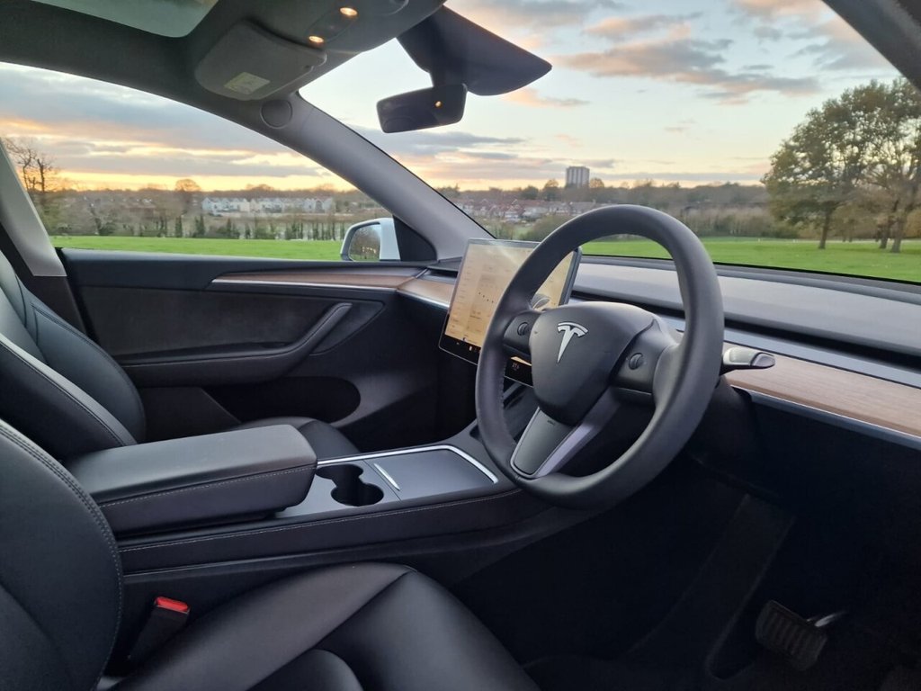 Used Tesla Model Y 2024 for sale - 76716251: Photo 9