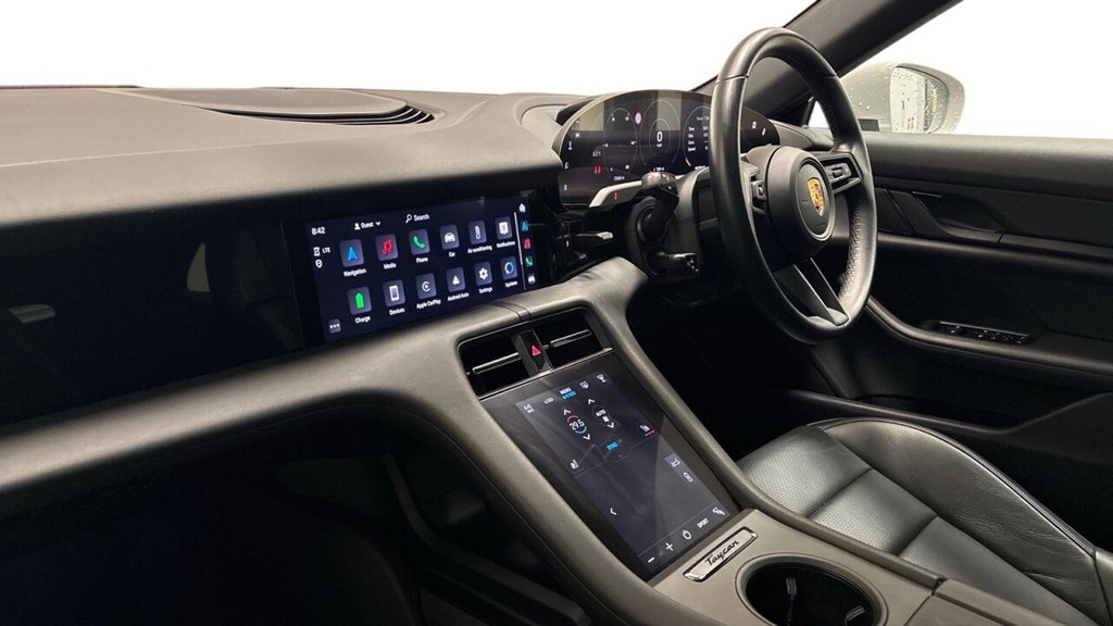 Used Porsche Taycan 2022 for sale - 77981604: Photo 5