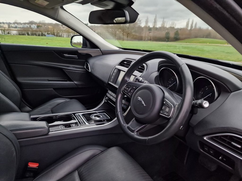 Used Jaguar XE 2017 for sale - 77332954: Photo 10