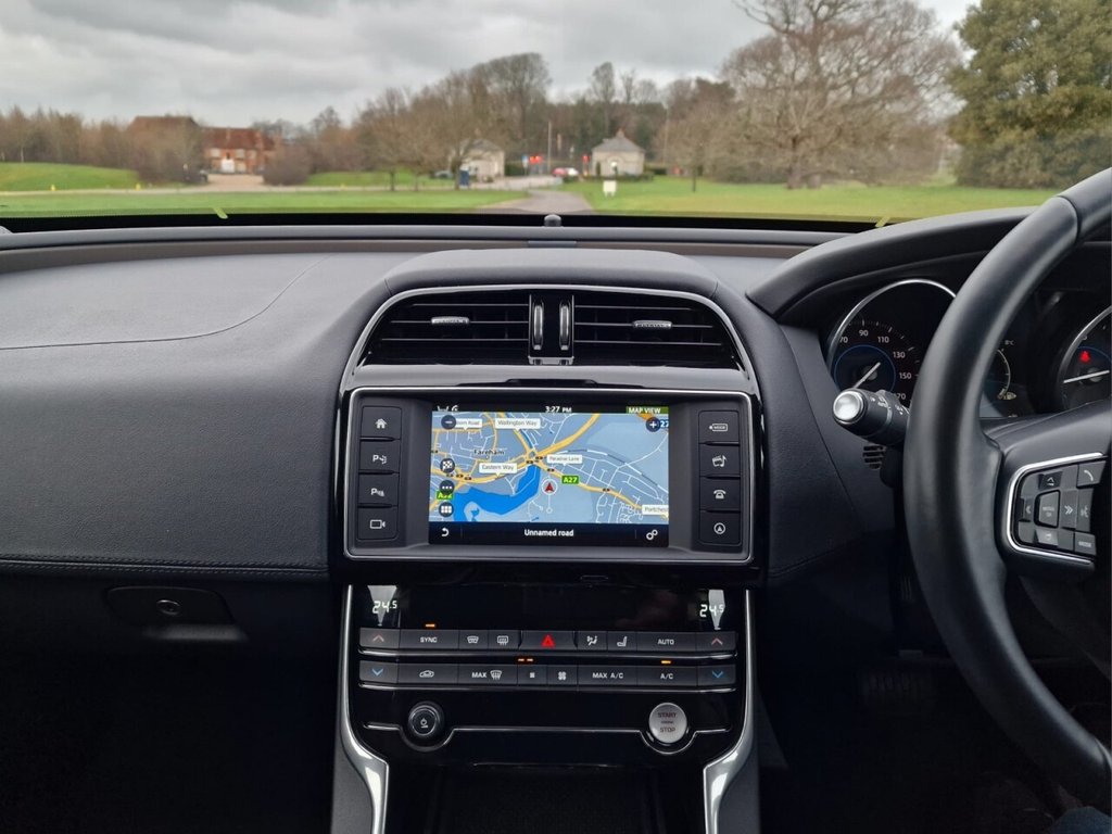 Used Jaguar XE 2017 for sale - 77332954: Photo 14