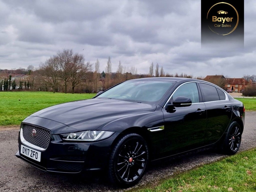 Used Jaguar XE 2017 for sale - 77332954: Photo 2