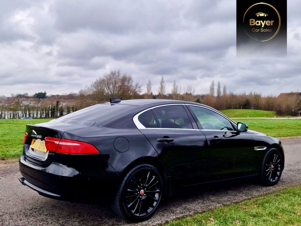 Used Jaguar XE 2017 for sale - 77332954: Photo 5