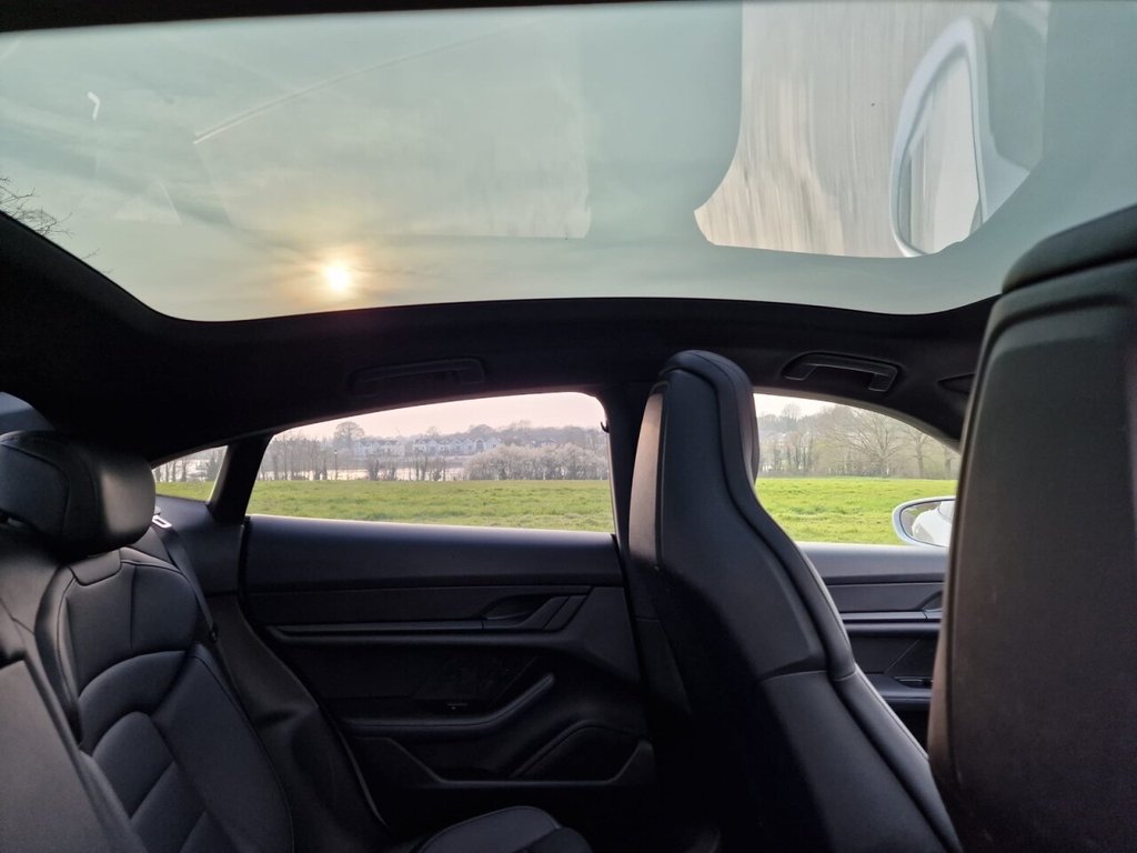 Used Porsche Taycan 2021 for sale - 77995311: Photo 10