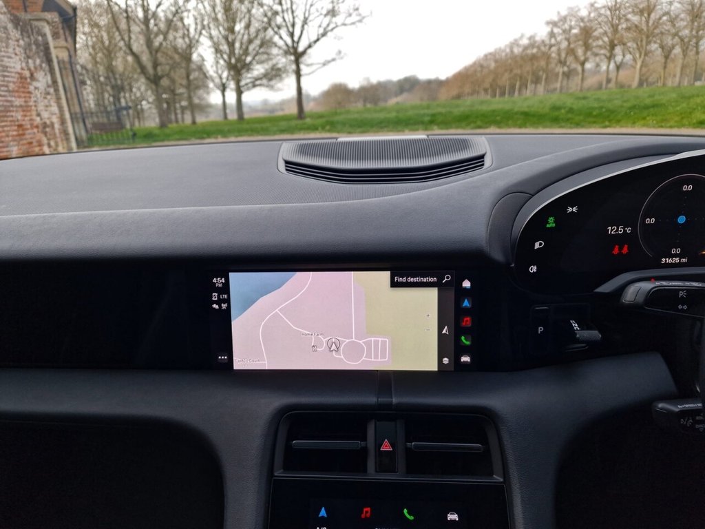 Used Porsche Taycan 2021 for sale - 77995311: Photo 13