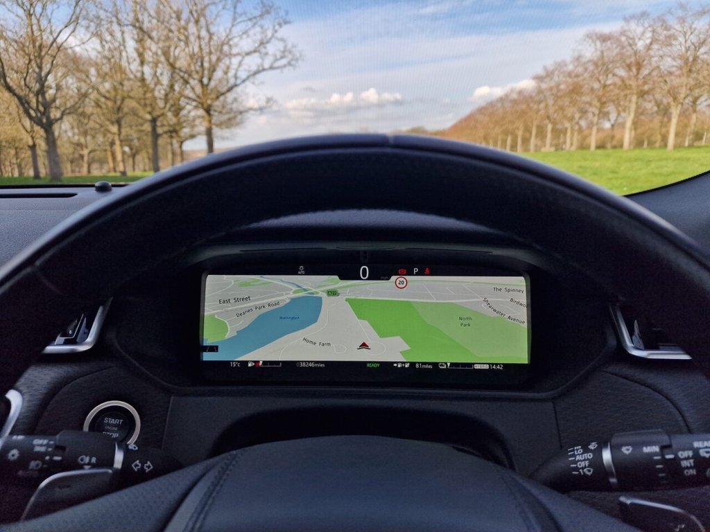 Used Land Rover Range Rover Velar 2023 for sale - 77739546: Photo 11