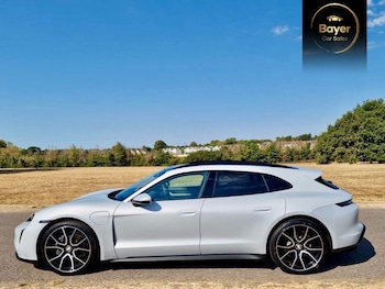 Used Porsche Taycan 2022 for sale - 79523177: Photo
