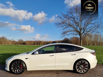 Used Tesla Model 3 2021 for sale - 76900928: Photo