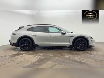 Used Porsche Taycan 2021 for sale - 77293256: Photo