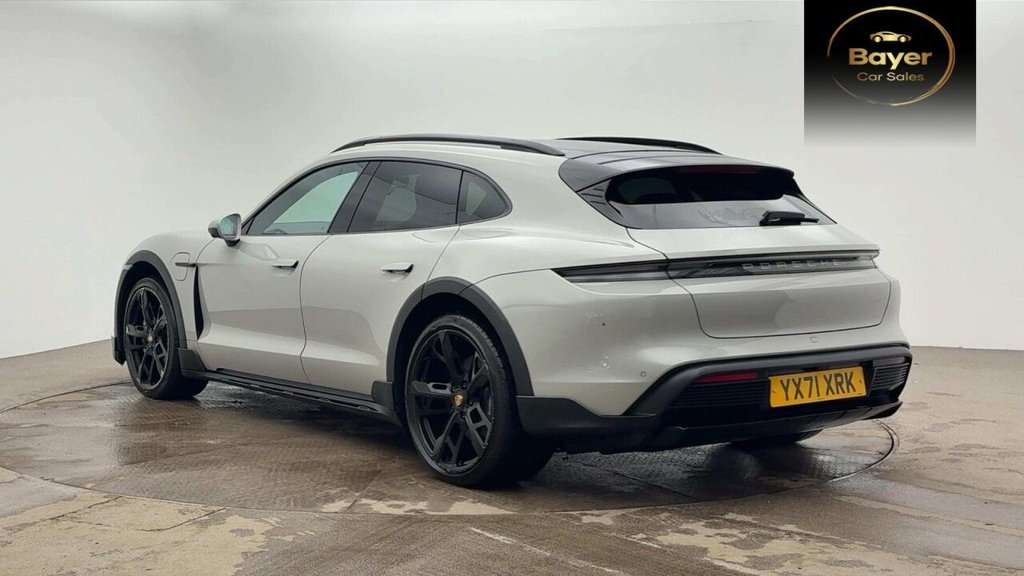 Used Porsche Taycan 2021 for sale - 77293256: Photo 3