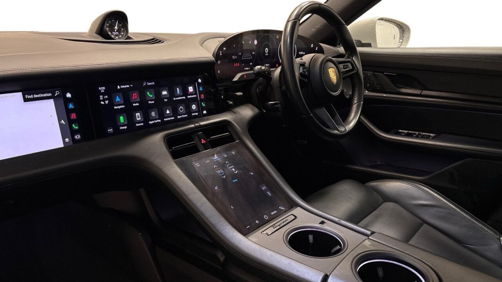 Used Porsche Taycan 2021 for sale - 77293256: Photo 4