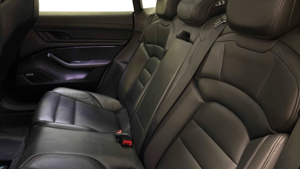 Used Porsche Taycan 2021 for sale - 77293256: Photo 6
