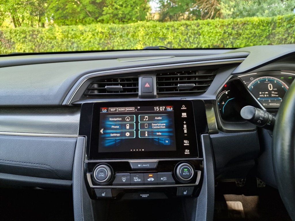 Used Honda Civic 2018 for sale - 76716264: Photo 14