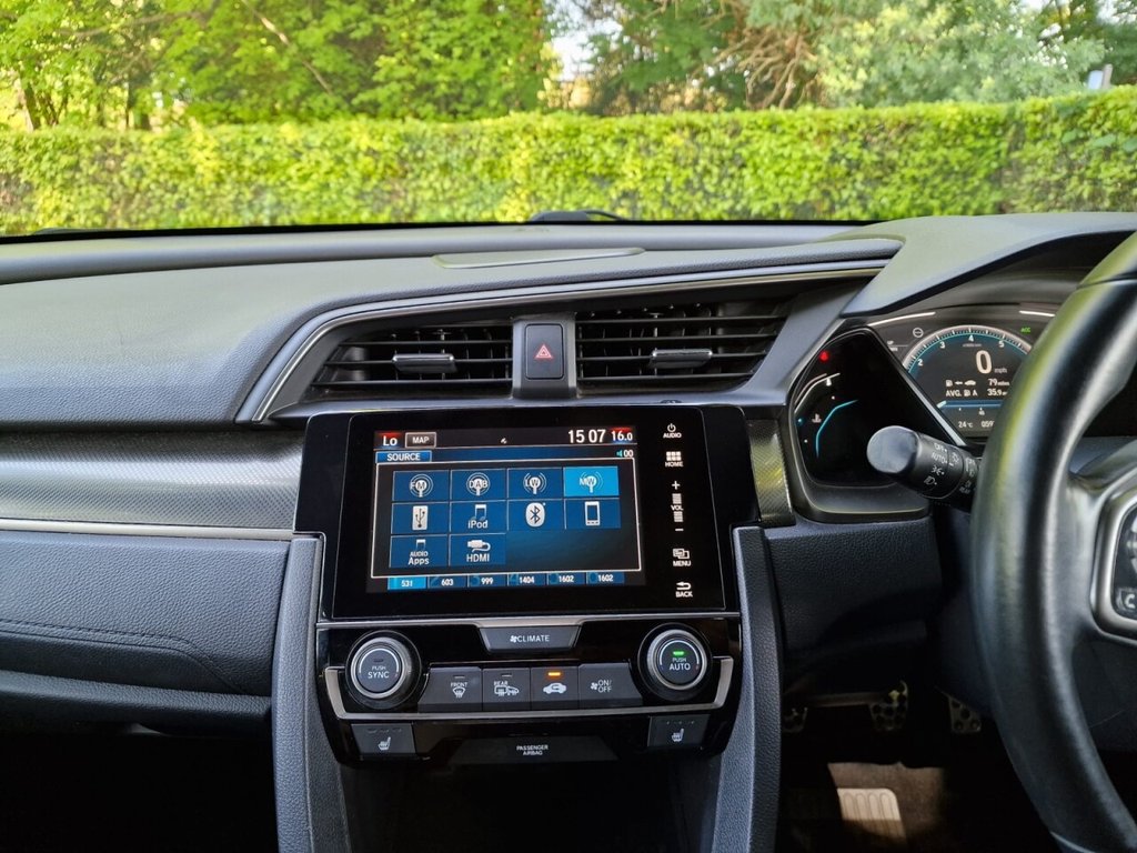 Used Honda Civic 2018 for sale - 76716264: Photo 15