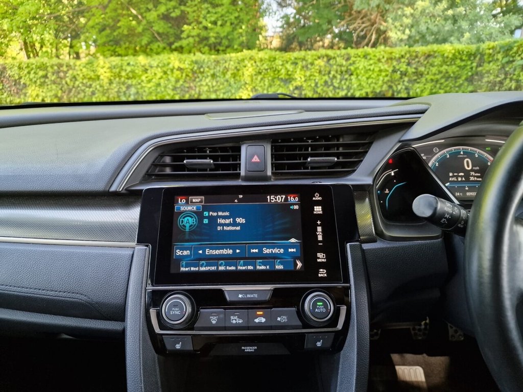 Used Honda Civic 2018 for sale - 76716264: Photo 16