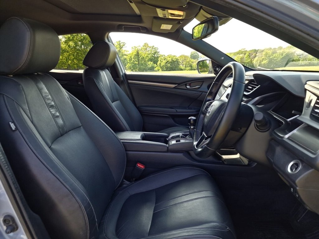 Used Honda Civic 2018 for sale - 76716264: Photo 8