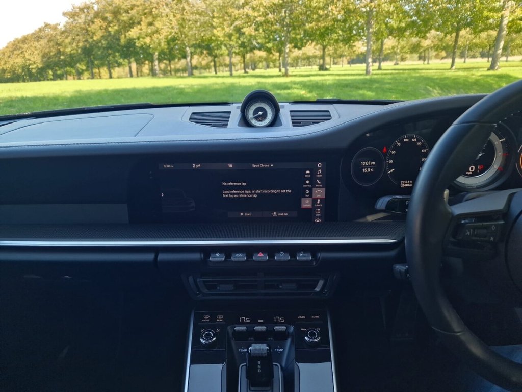 Used Porsche 911 2020 for sale - 76716311: Photo 14