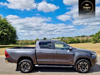 Used Toyota Hilux 2022 for sale - 79338941: Photo