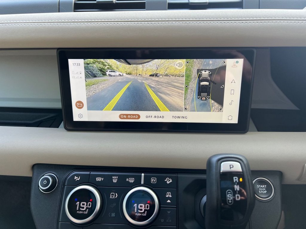 Used Land Rover Defender 2022 for sale - 76716233: Photo 15