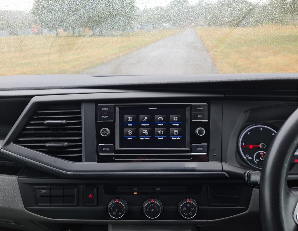 Used Volkswagen Transporter 2020 for sale - 76716236: Photo 9