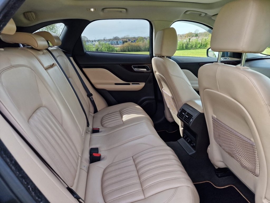 Used Jaguar F-Pace 2017 for sale - 78206596: Photo 10