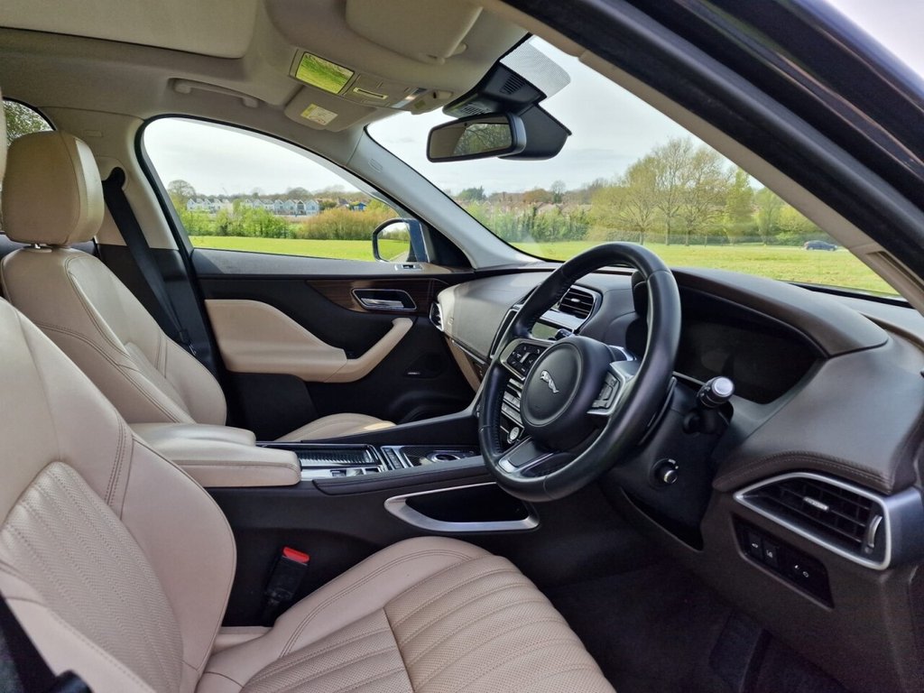 Used Jaguar F-Pace 2017 for sale - 78206596: Photo 8