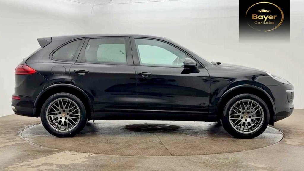 Used Porsche Cayenne 2016 for sale - 78063460: Photo 2