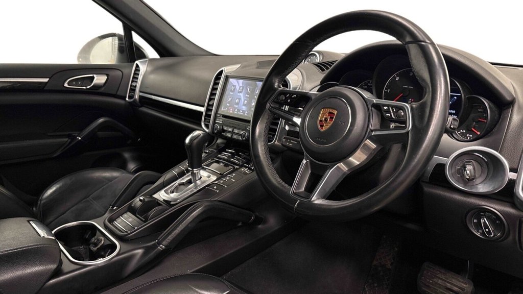 Used Porsche Cayenne 2016 for sale - 78063460: Photo 5