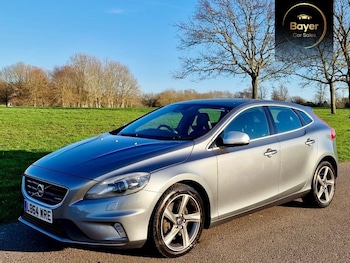 Used Volvo V40 2015 for sale - 77660227: Photo