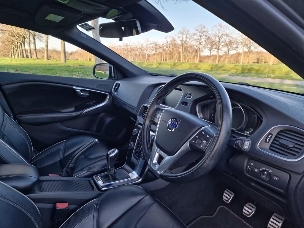 Used Volvo V40 2015 for sale - 77660227: Photo 9