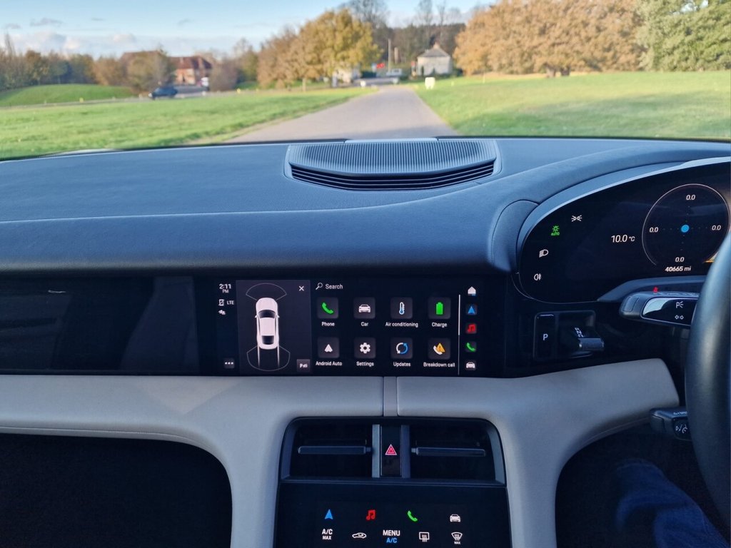 Used Porsche Taycan 2021 for sale - 76716238: Photo 17