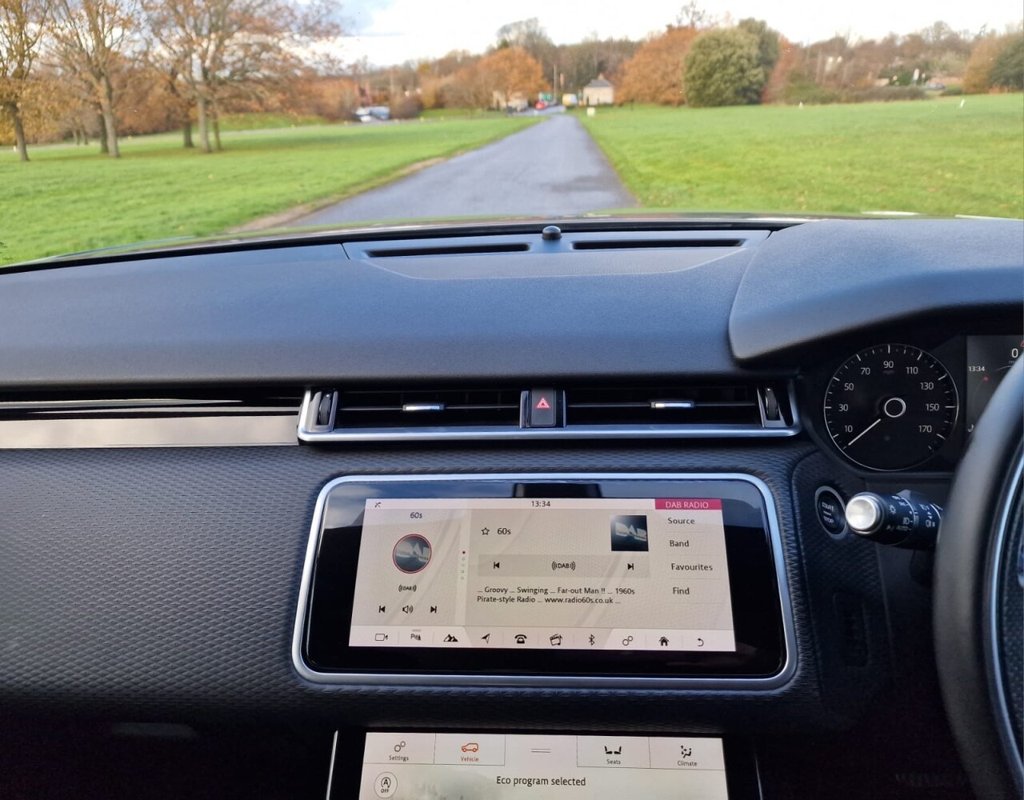 Used Land Rover Range Rover Velar 2018 for sale - 76803744: Photo 17