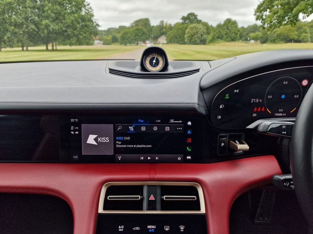 Used Porsche Taycan 2020 for sale - 76716270: Photo 17